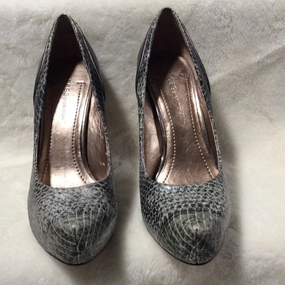 🐞 BCBGeneration Paeyton Pumps NWT - Picture 2 of 7